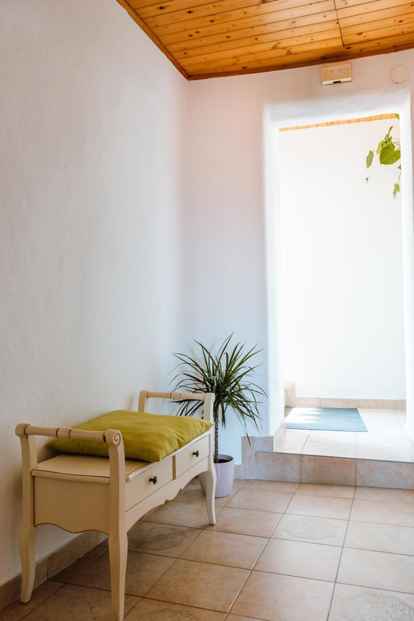 Apartment Valetovi Štanjel Екстериор снимка