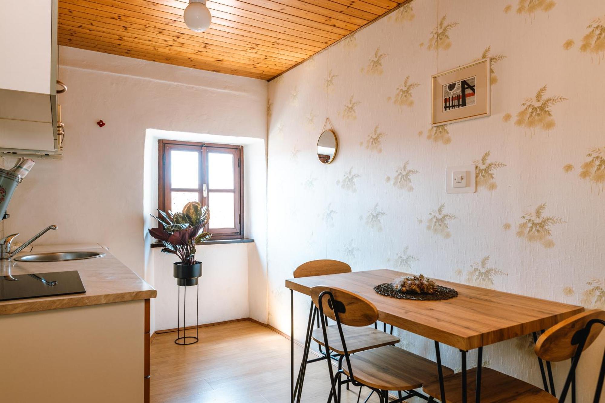 Apartment Valetovi Štanjel Екстериор снимка